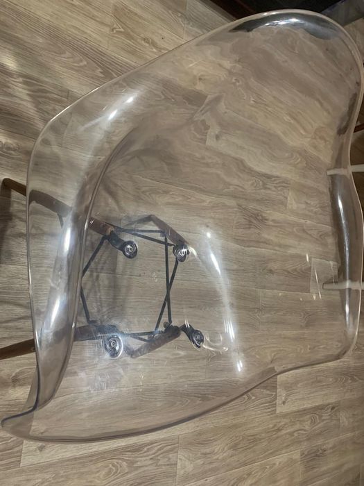 Продам стулья прозрачные