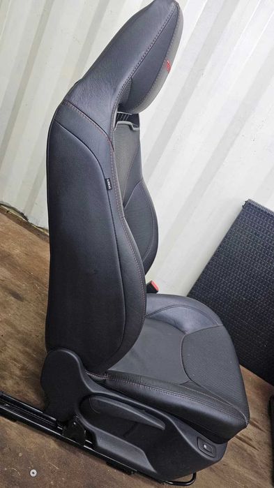 Scaune TROPHY Clio RS4 _ OEM Renault