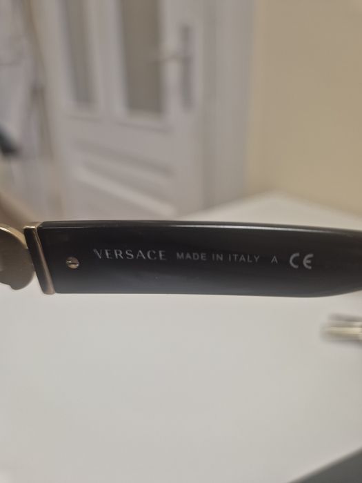 Vand ochelari Versace
