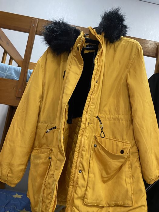 Зимние куртки продам