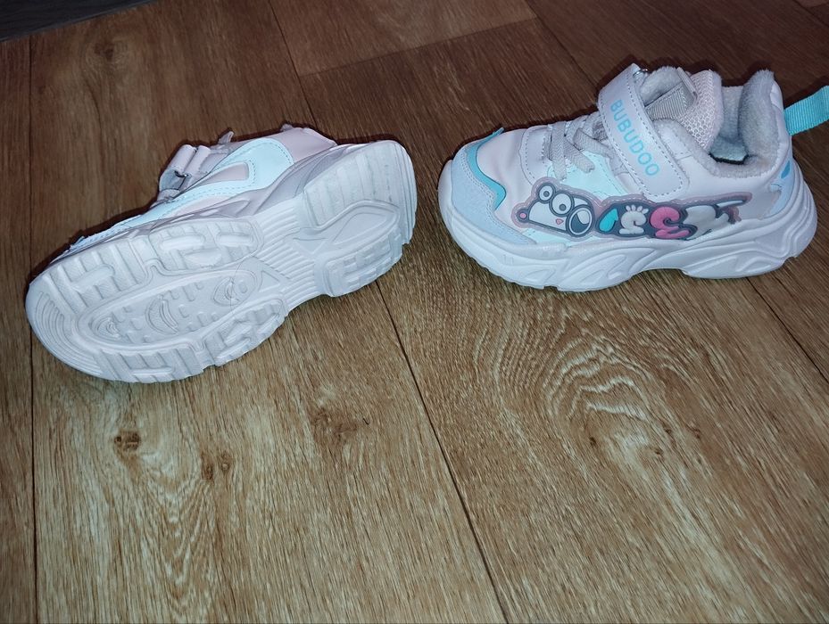 Кроссовки утеплённые на флисе