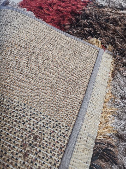 Рошав килим с дълъг косъм