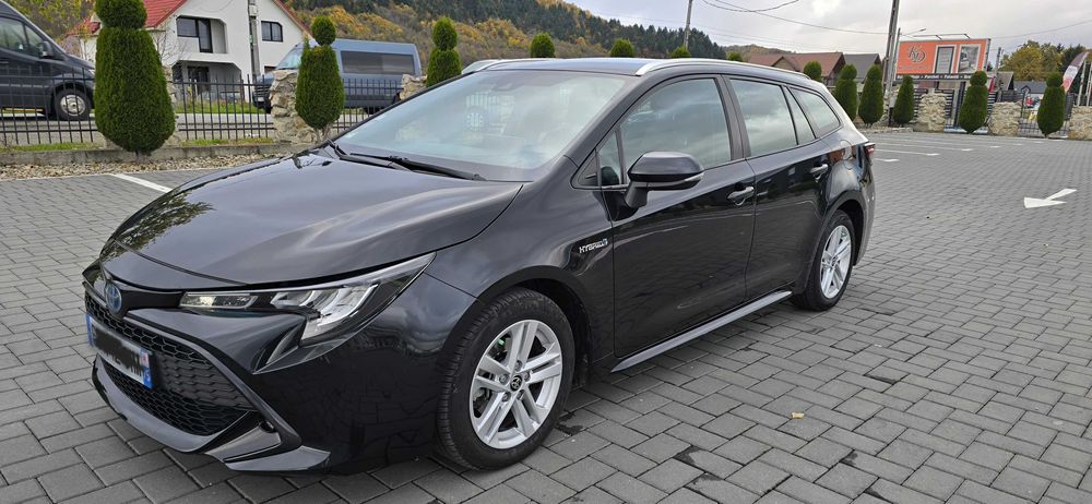 Toyota Corolla Hybrid 08/2020