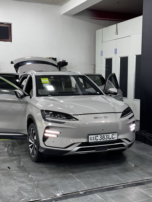 Полиуретановая плёнка для защиты кузова автомобиля