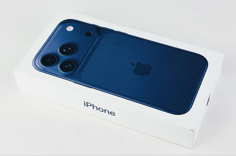 НАЛИЧЕН! Apple iPhone 17 Pro 256GB Deep Blue Гаранция!