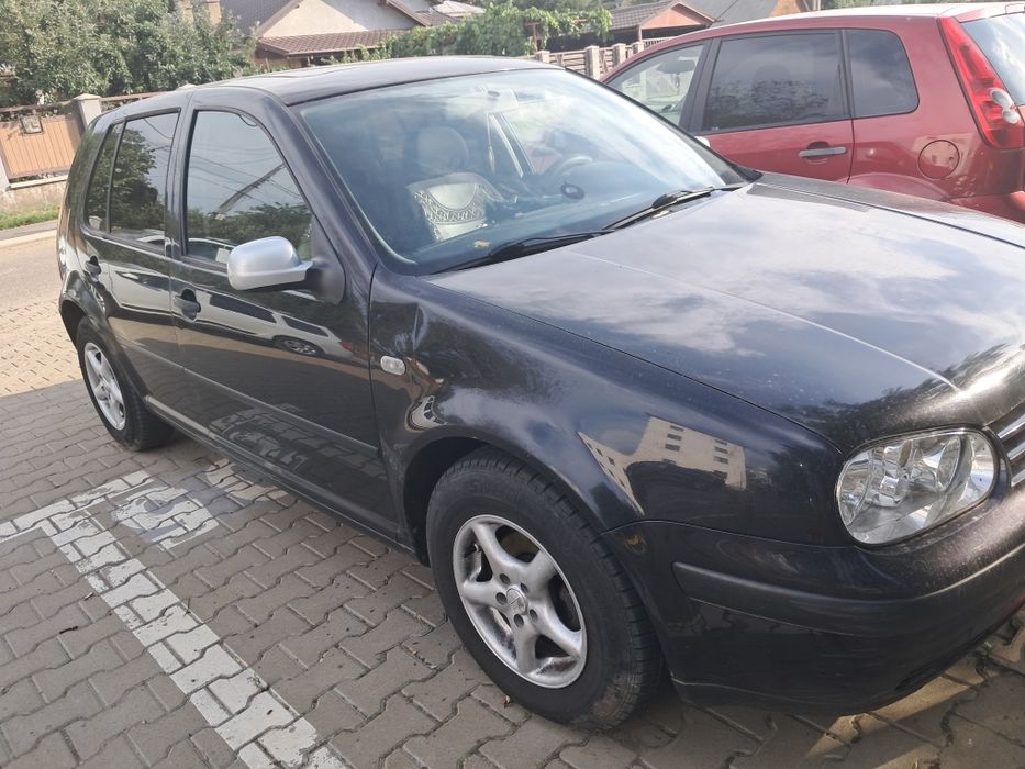 Vând autoturism vw. Golf 4