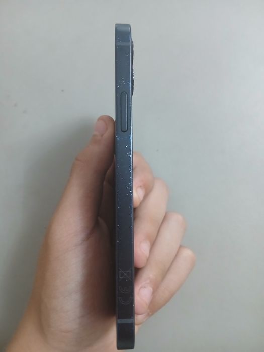 Vand iphone 12 pentru piese