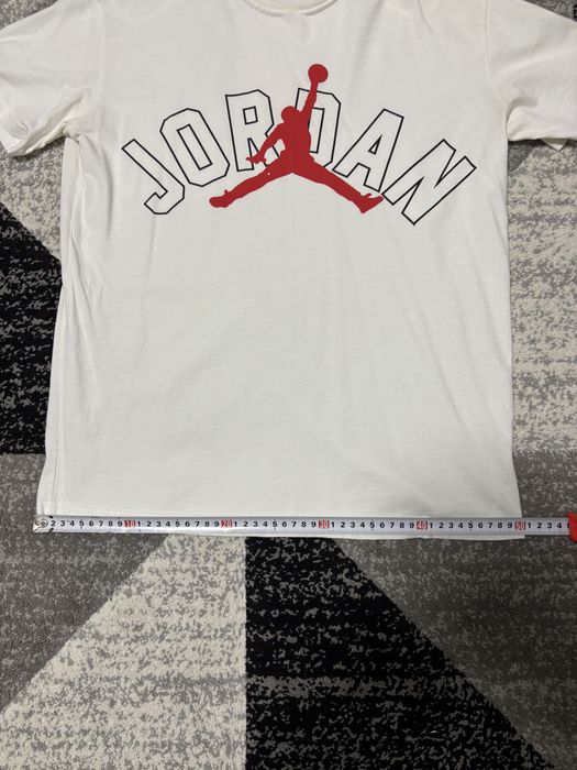 Tricou Jordan alb – mărimea S, nou fără etichetă