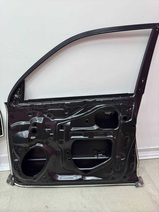 Передняя правая дверь Прадо 150