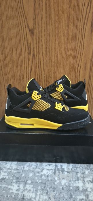 Jordan 4 Yellow Thunder