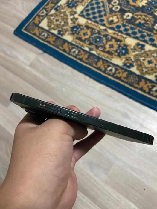 Продам айфон 13 про