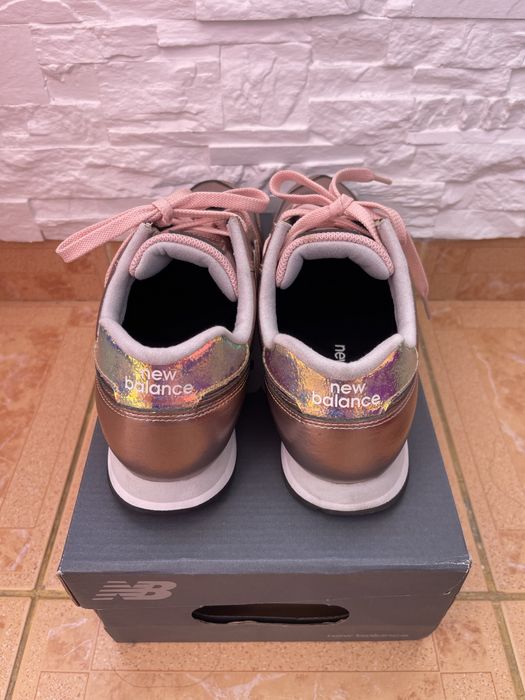 Adidași New Balance WL373GA2