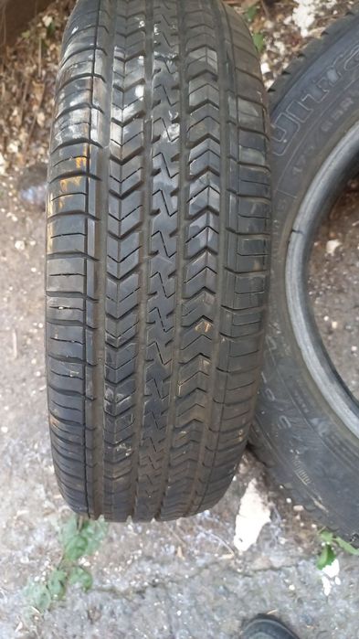 Продается баллоны  14 балон две штуки  и один балон с диском 13
