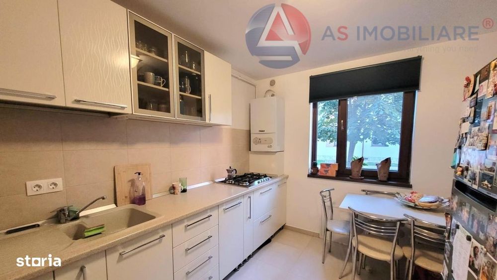 Apartament modern cu 2 camere, parcare inclusă, Tractoru – Zona Coresi