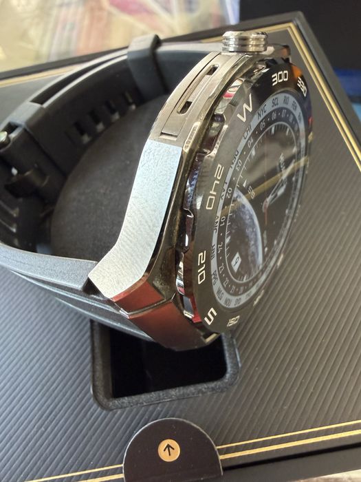 Huawei watch ultimate black zircon Перфектен!