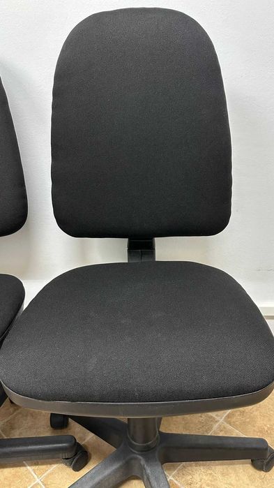 Scaun birou ergonomic, negru, reglabil - stare excelentă