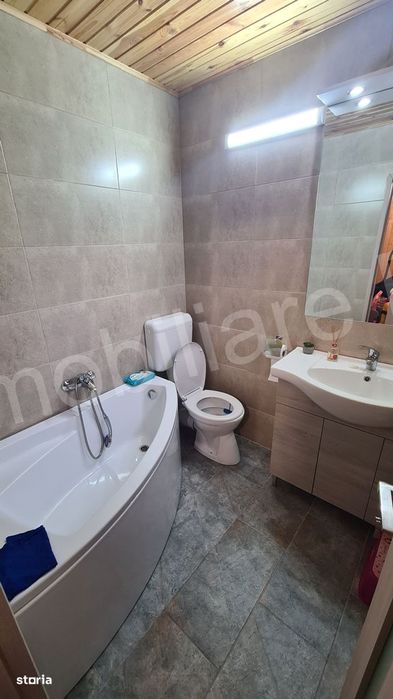 Casă de vânzare în Curtea de Argeș, strada Anghelești.