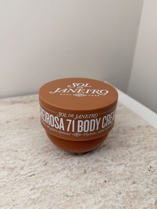 Козметика Parfums de Marly, Sol de Janeiro, Armani, Manucurist и др.