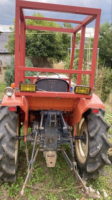 Tractor HINOMOTO EZ2304