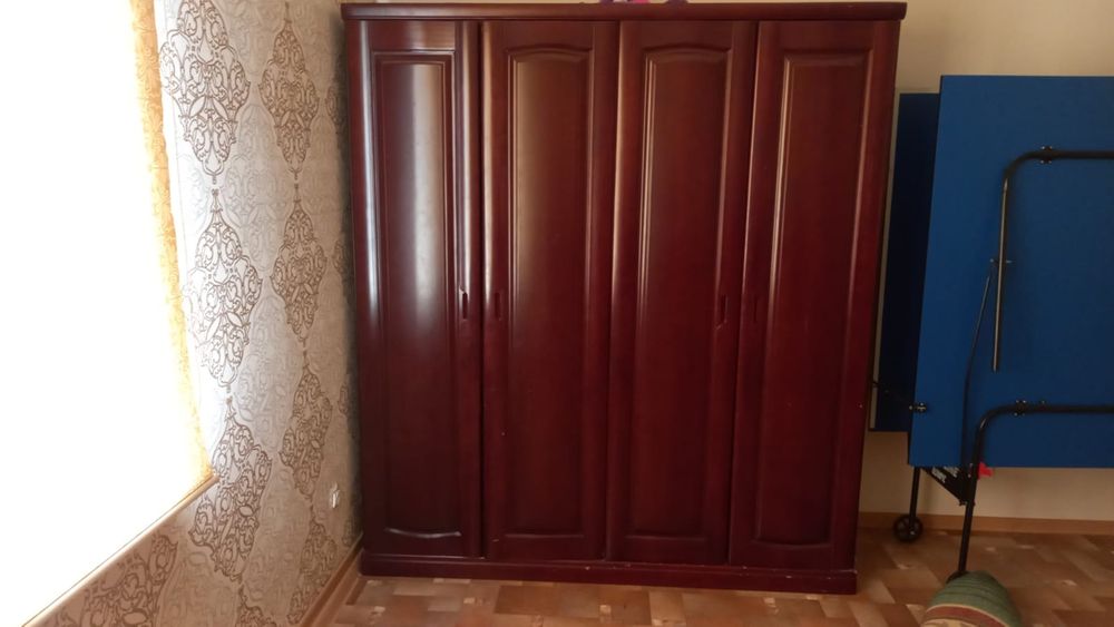 Продаем спальню мебель