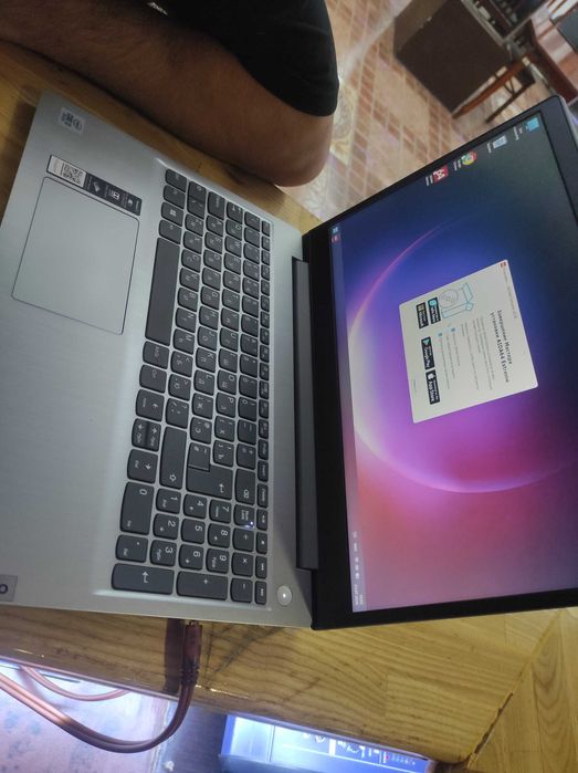 Продаю ноутбук Lenovo