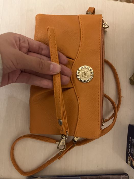 Сумка оранжевая