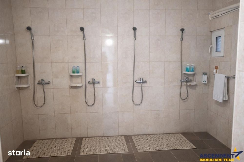 Hala industriala versatila,spatii cazare, platforma betonata,2.300 mp,