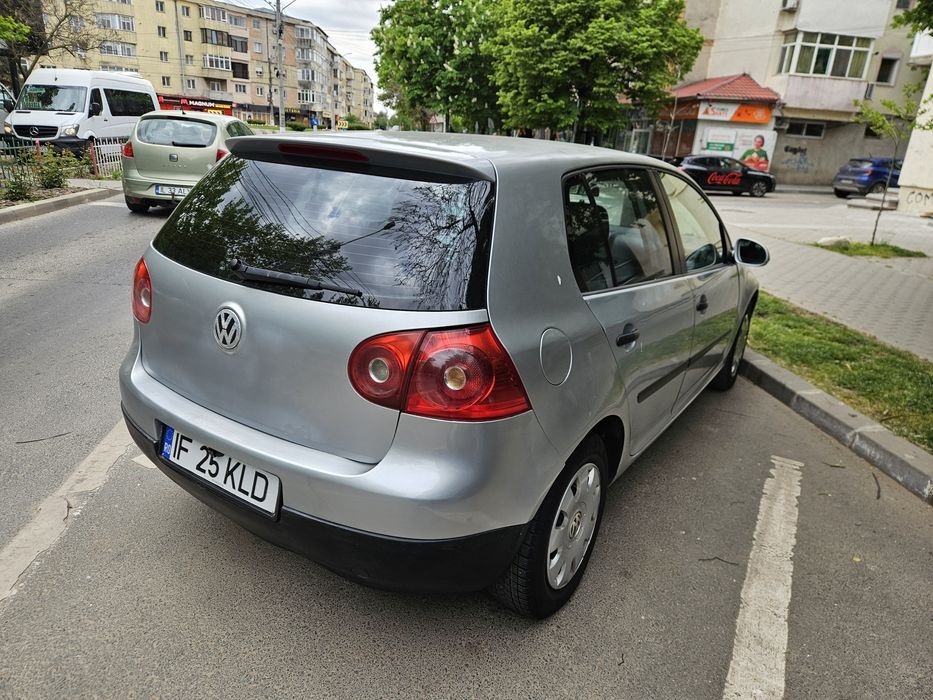 Vând Vw Golf 5 1.9 Tdi 105 cp