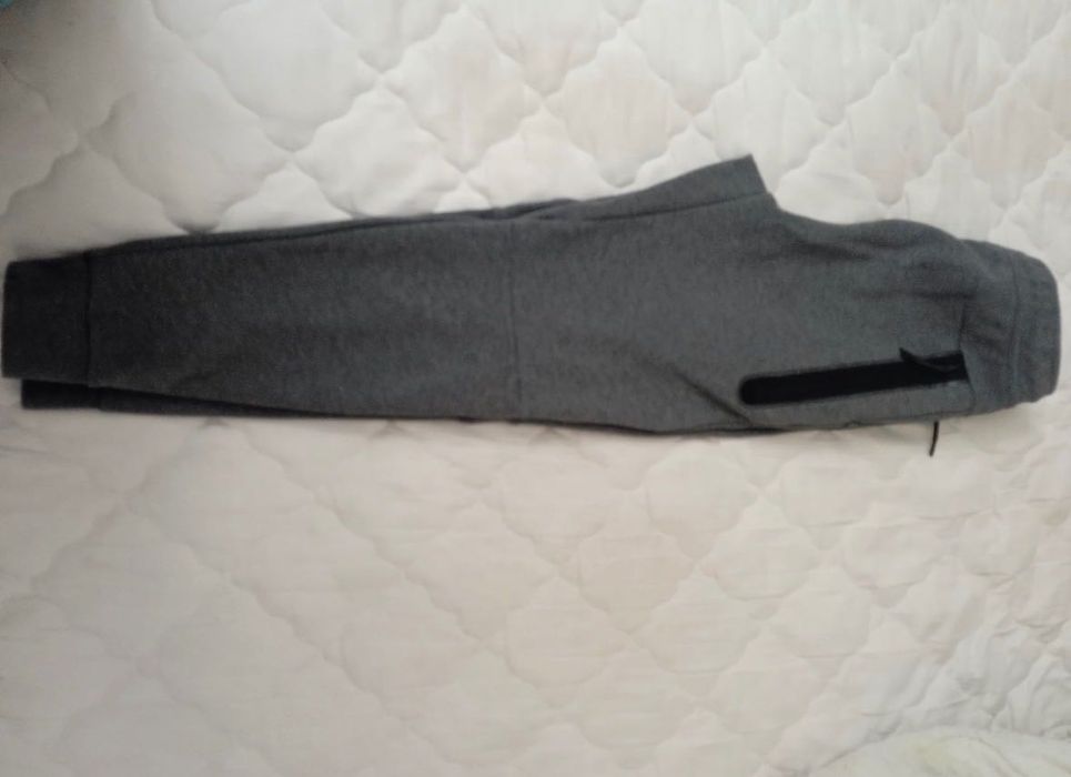 Nike x Liverpool tech fleece панталон