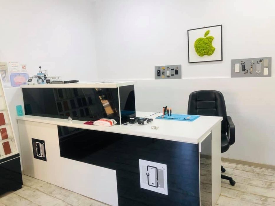 Reparatii telefoane/service iPhone 8/x/xs/11/12/13/14/15/16/pro/max/+
