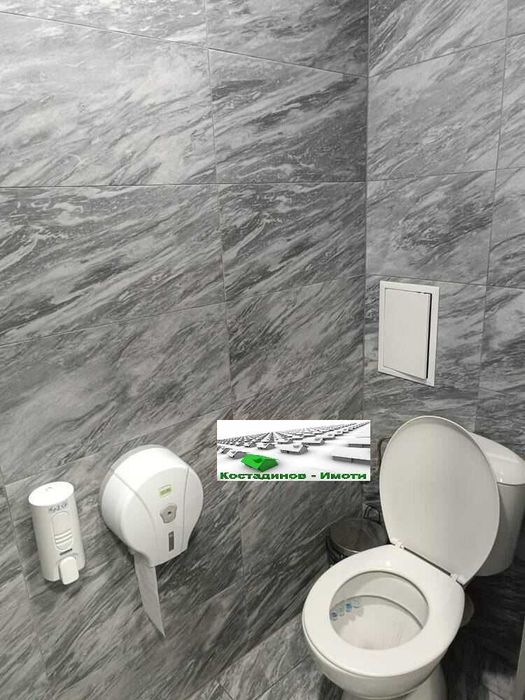 Дава се под наем Офис в Пловдив, Център - 279 кв.м за 1947.69 € - Снимка #12