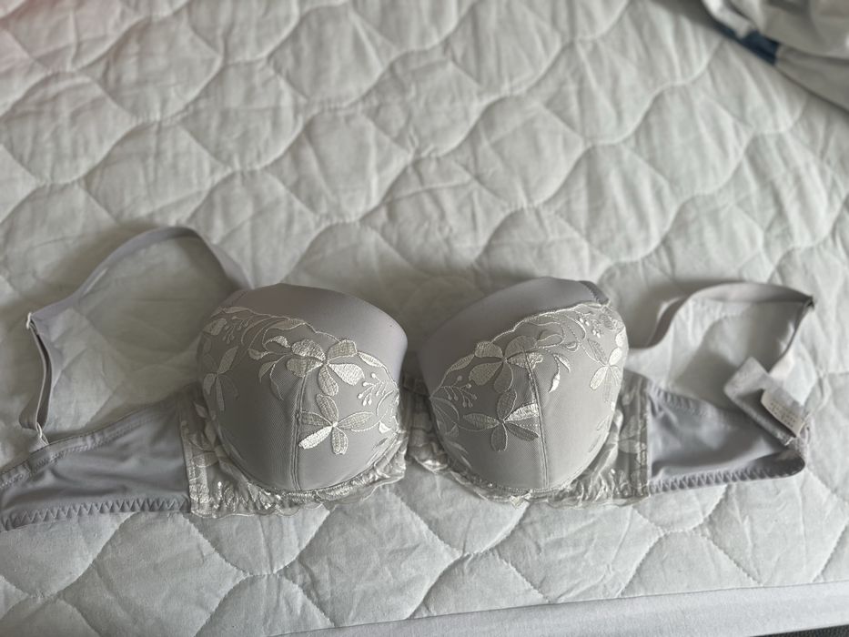 Sutien Triumph masura 80D