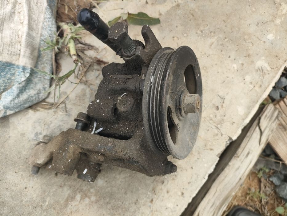 Продам запчасти Киа спектра