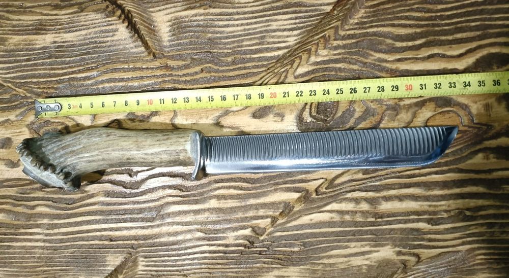 Cuțite de vânătoare , handmade (oțel din foaie de arc)