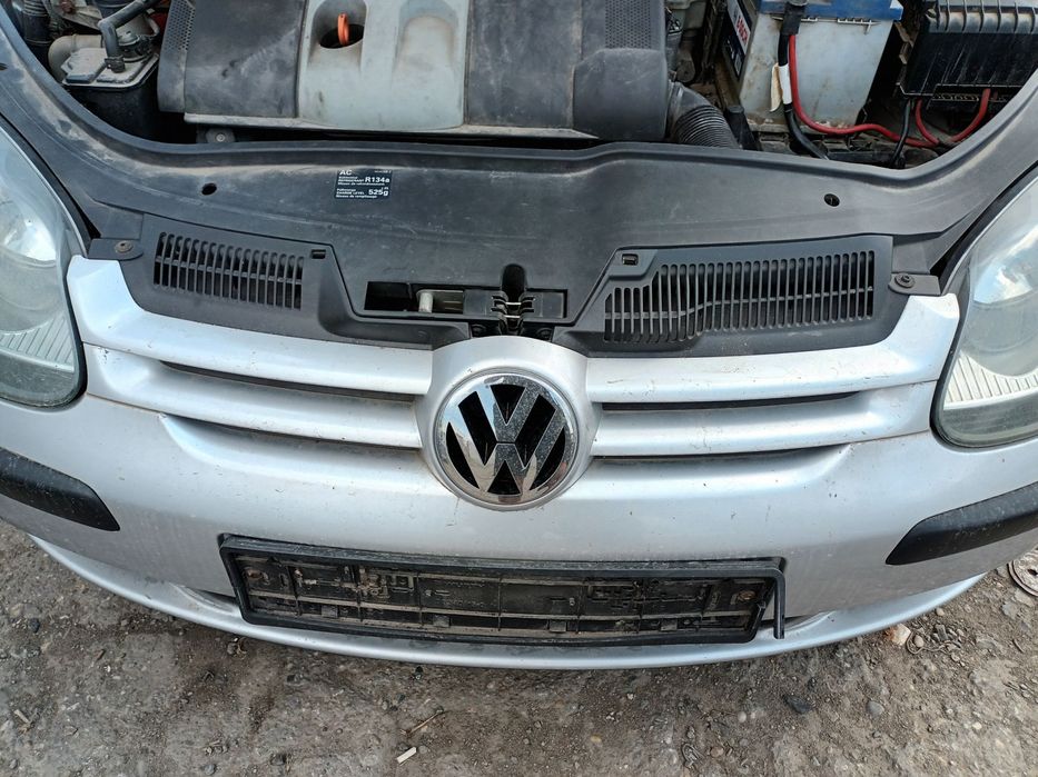 Dezmembrari  VW GOLF 5  2003  > 2009 1.4 FSI Benzina
