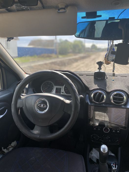 Продам лада ларгус.