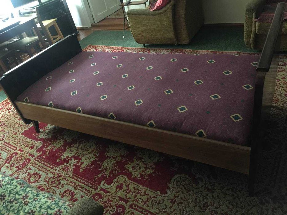 румынская деревянная полированная кровать из ясеня 60-х г 20 века