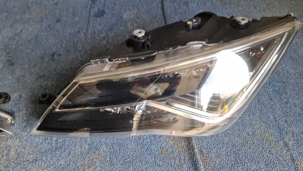 far   faruri seat leon 2016 facelift. Deci mașini dupa 2016