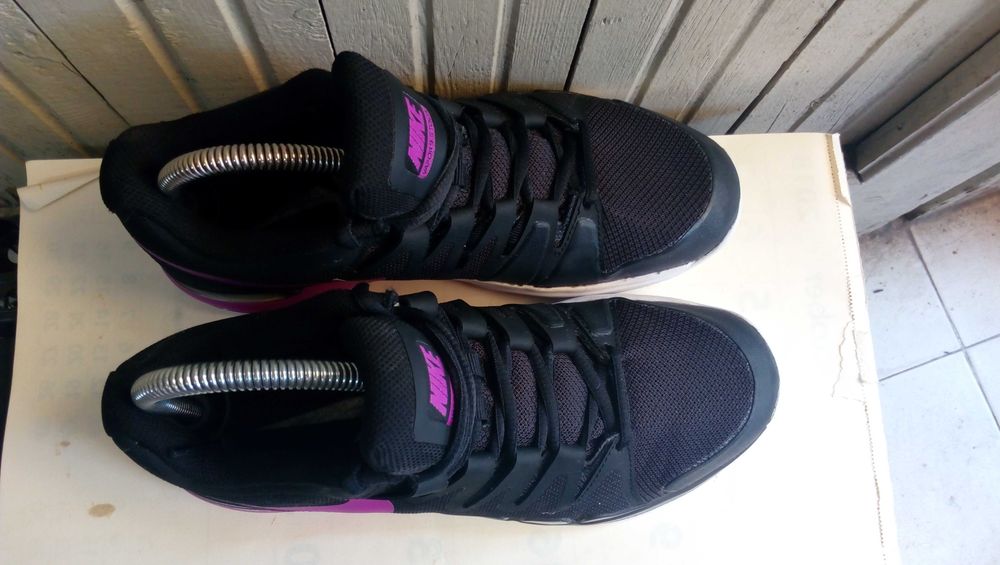 ''Nike Zoom Vapor Tour''оригинални маратонки 38.5 номер