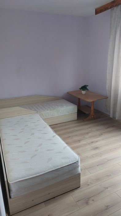 Тристаен апартамент до парк Лаута