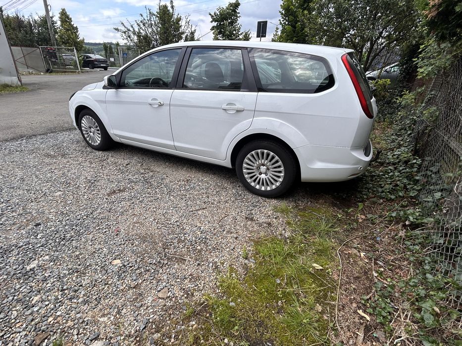 FORD Focus 2010 — imagine 4