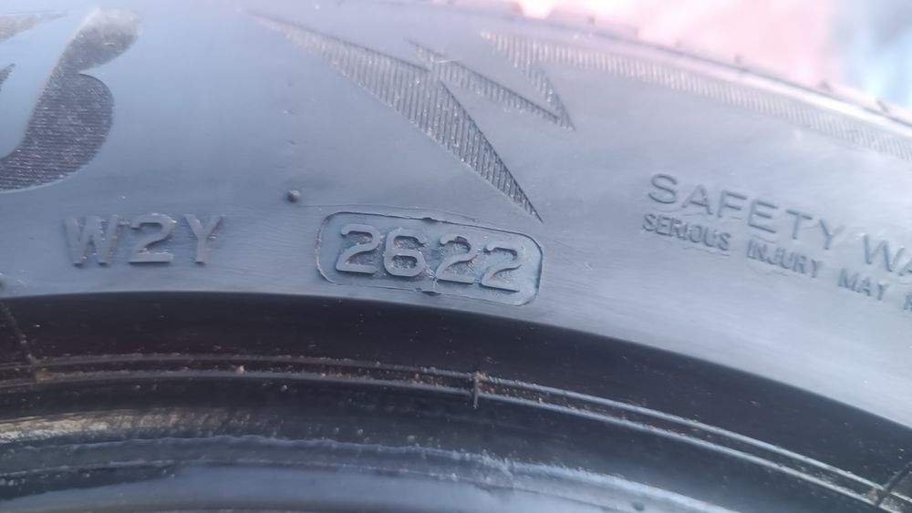 225/50/17 Bridgestone Дот 2622