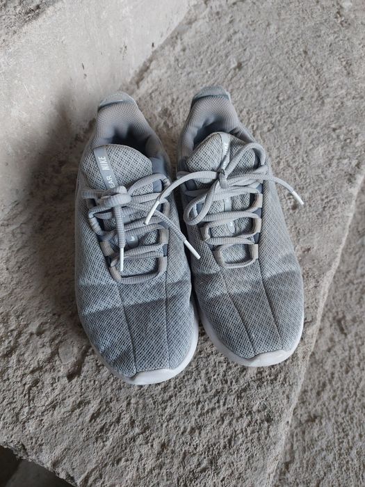 Оригинални маратонки найк nike