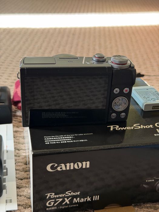 Canon G7 x Mark III