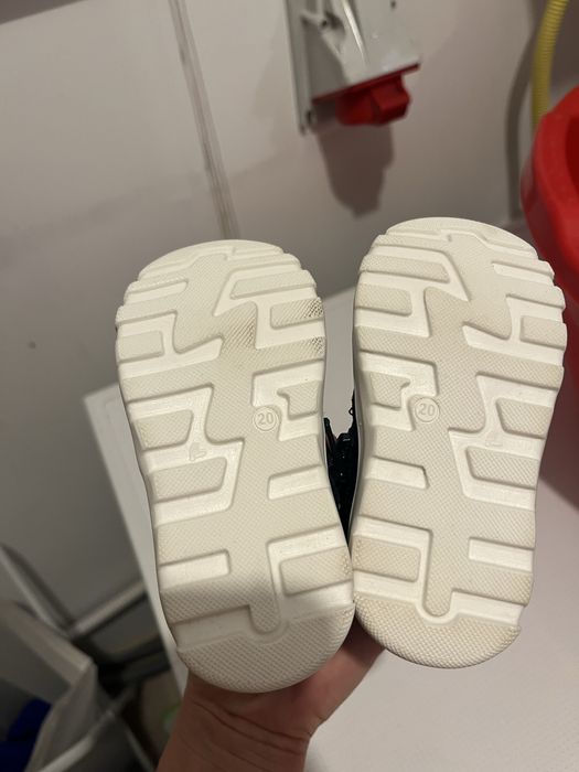 Ghetute Bartek marimea 20