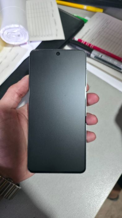Продам One plus 13r 12/256