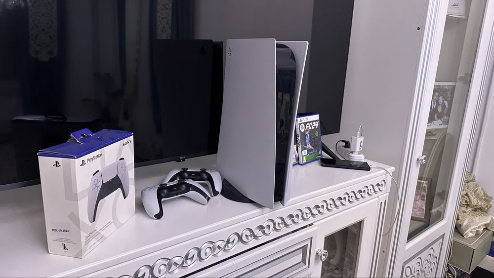 Play station 5 в полном комплекте