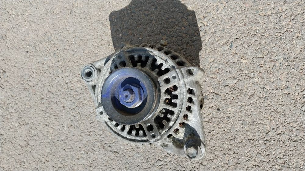 Генератор на Тойота Марк 2