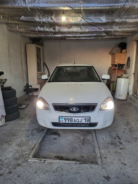 Продам приору 2  2014