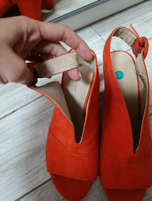 ДаНово дамски елегантни сандали Gino Rossi, 40